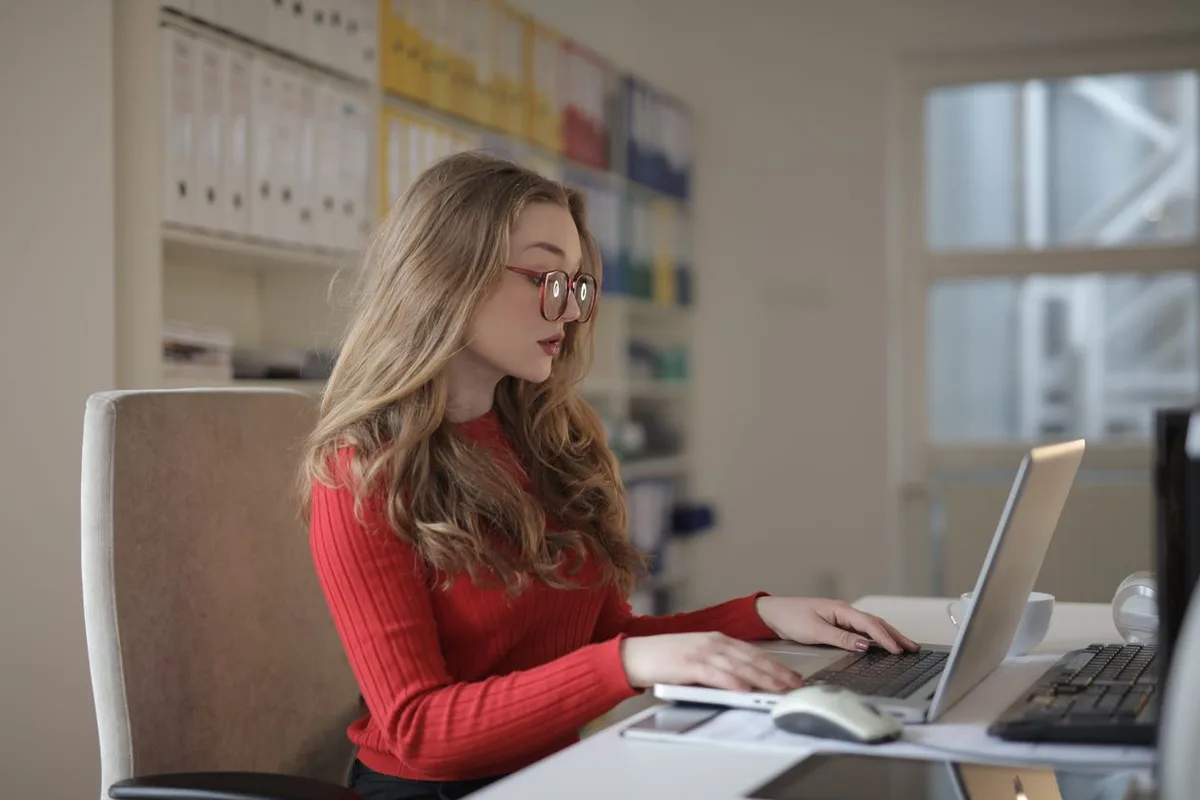 Illustrative photo: freelancer creating an invoice