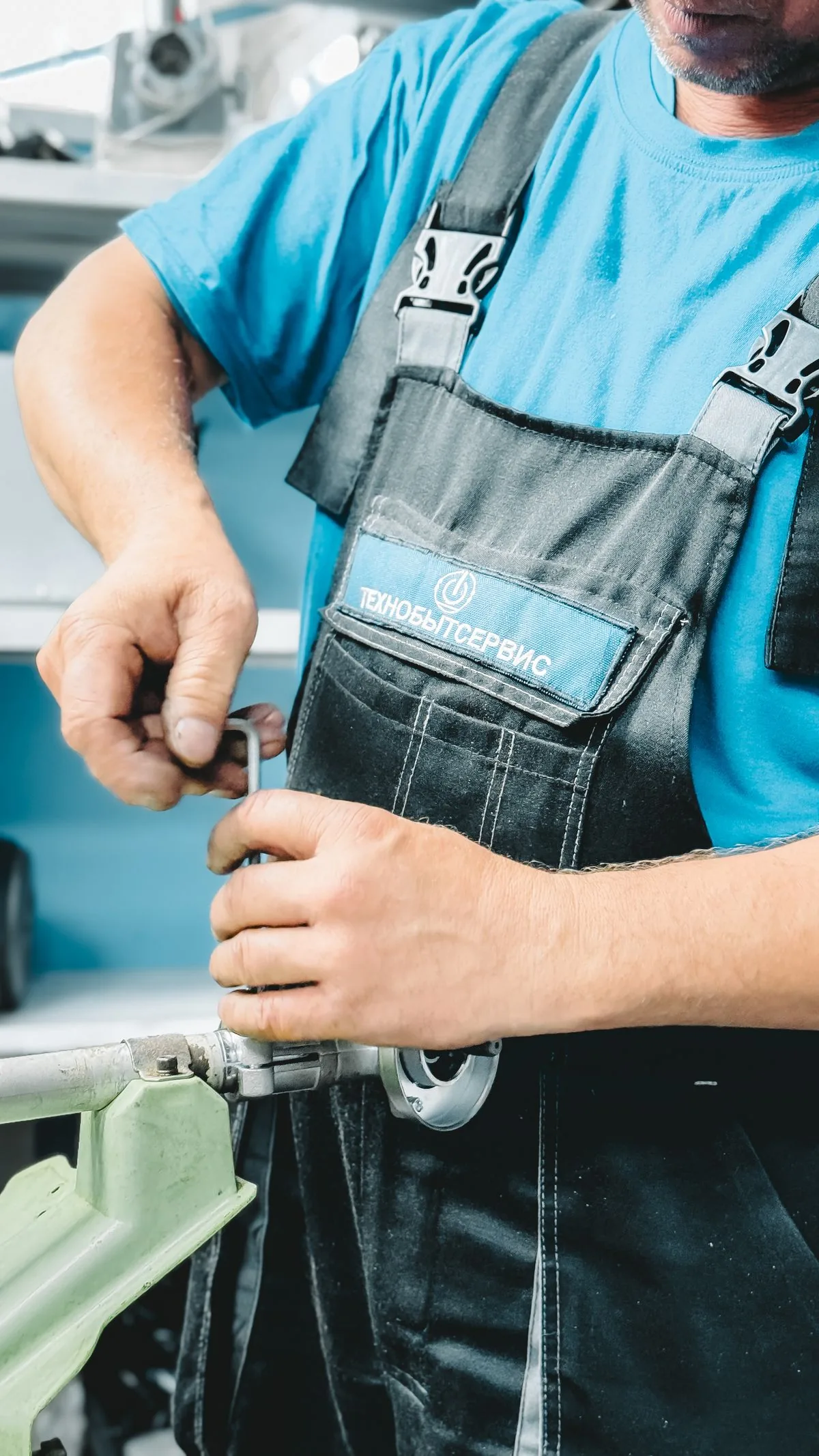 Illustrative photo: plumber at work